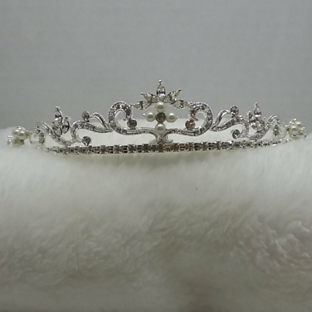 Dainty Swirl Tiara